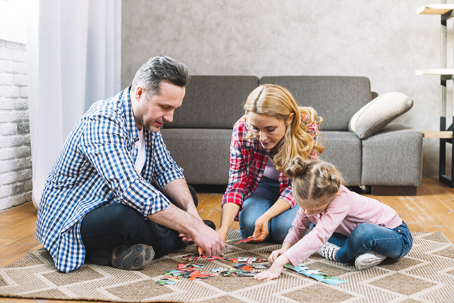 puzzle en bois enfant en famille